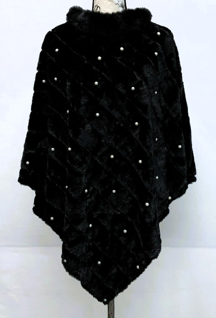 F11933-Pull On Poncho w/ pearl - Black