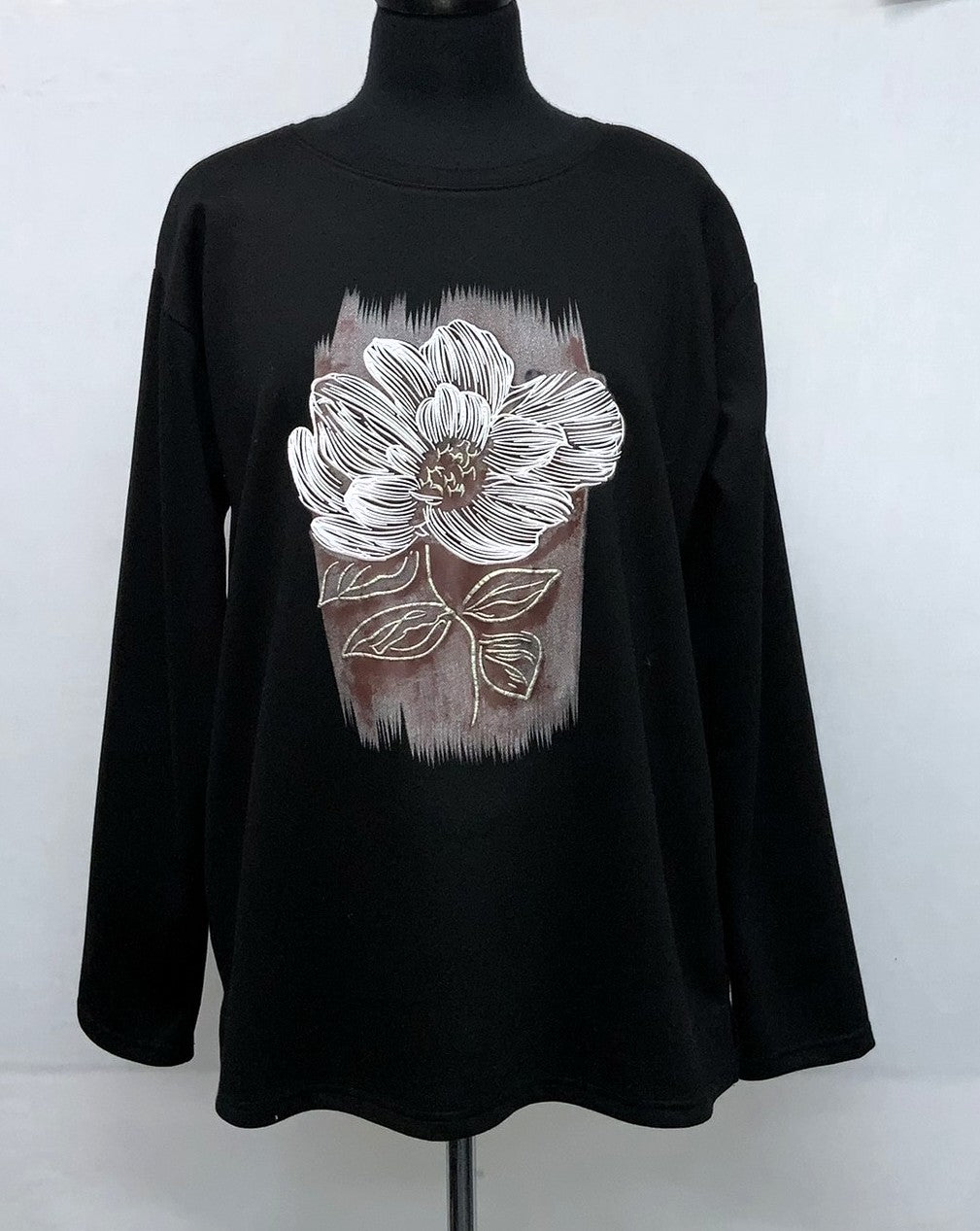 F11963-1-Fun Sweat Top Flower - Black