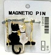 J62143-1-Magnetic Broach Cat - Blk/Wh