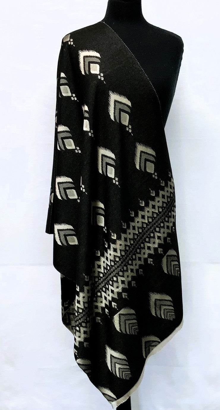 SD2603-2-Shawl Reversible - Black