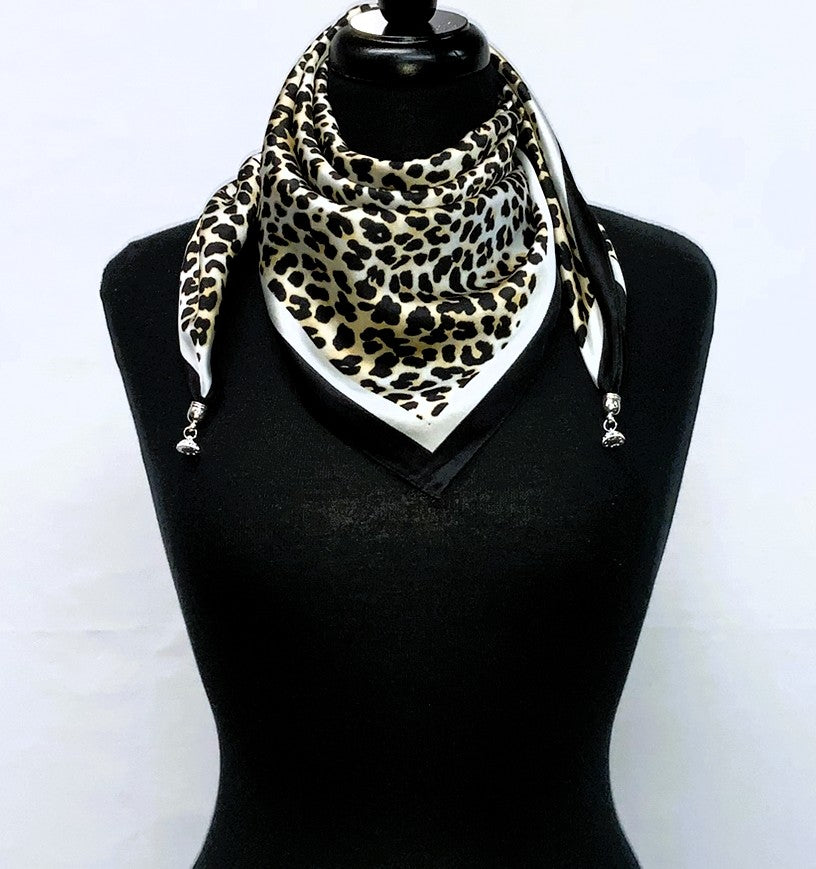 SM0063-Magnetic Scarf