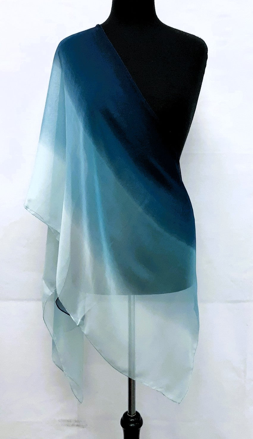 SV1924-5-Scarves  2 Tone - Navy/Aqua